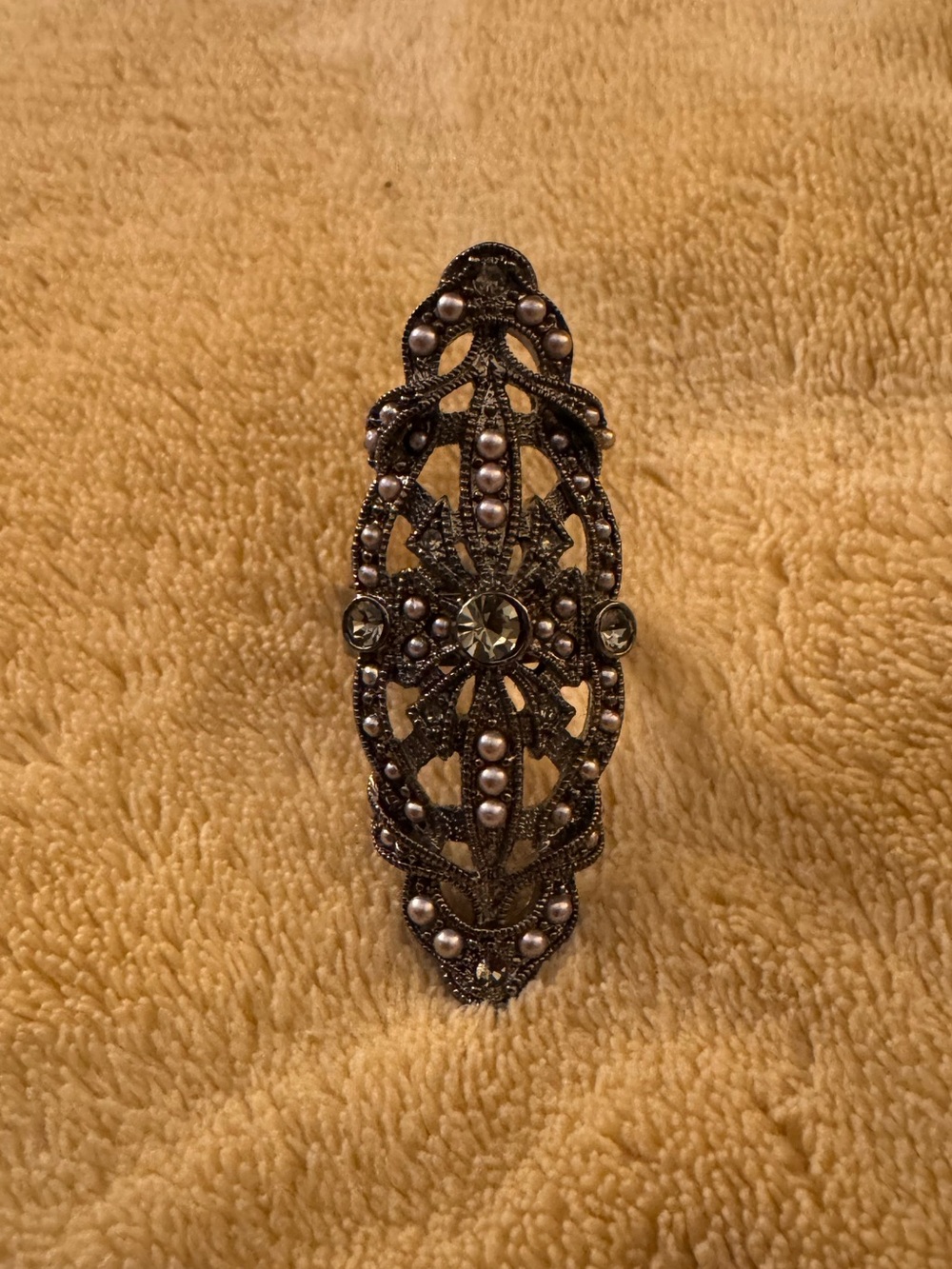 Antique-Style Filigree Rhinestone Ring - Dark Silver Marcasite Tone. Size 9